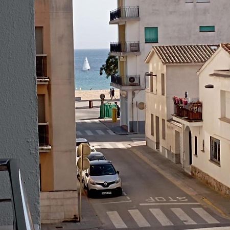 Apartament Edifici Simbat A 150M De La Platja Apartman Palamós Kültér fotó